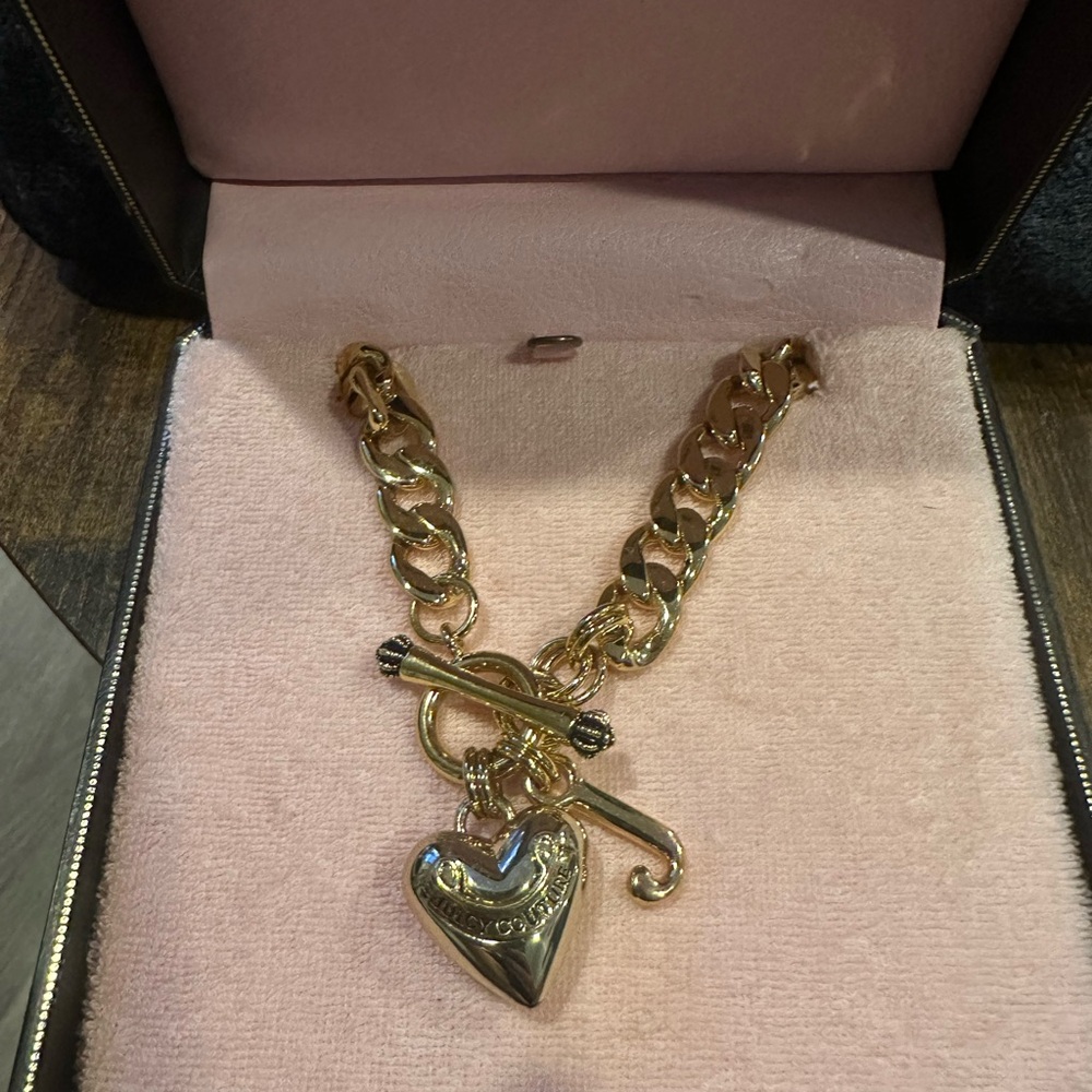 Gold Heart Pendant Necklace